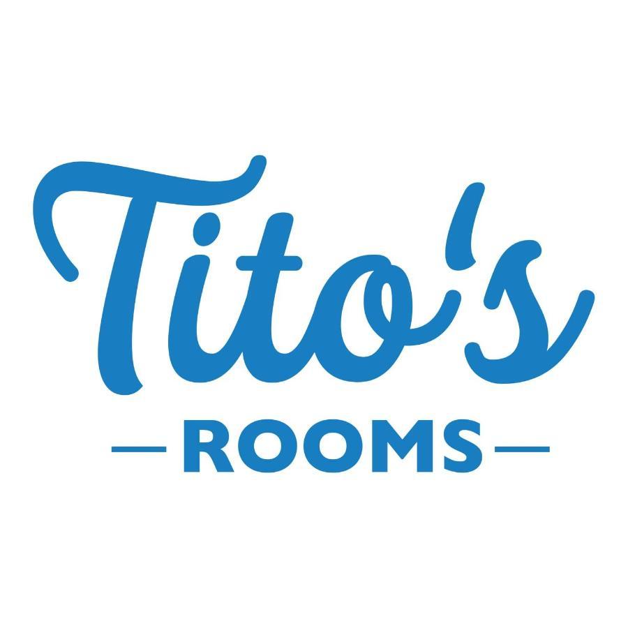 Tito'S Rooms Неаполь Екстер'єр фото